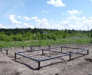 Свайно-винтовой фундамент под дом, баню и забор в СПб